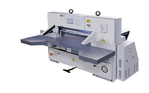 QZYK1370D-8程控切紙機.jpg
